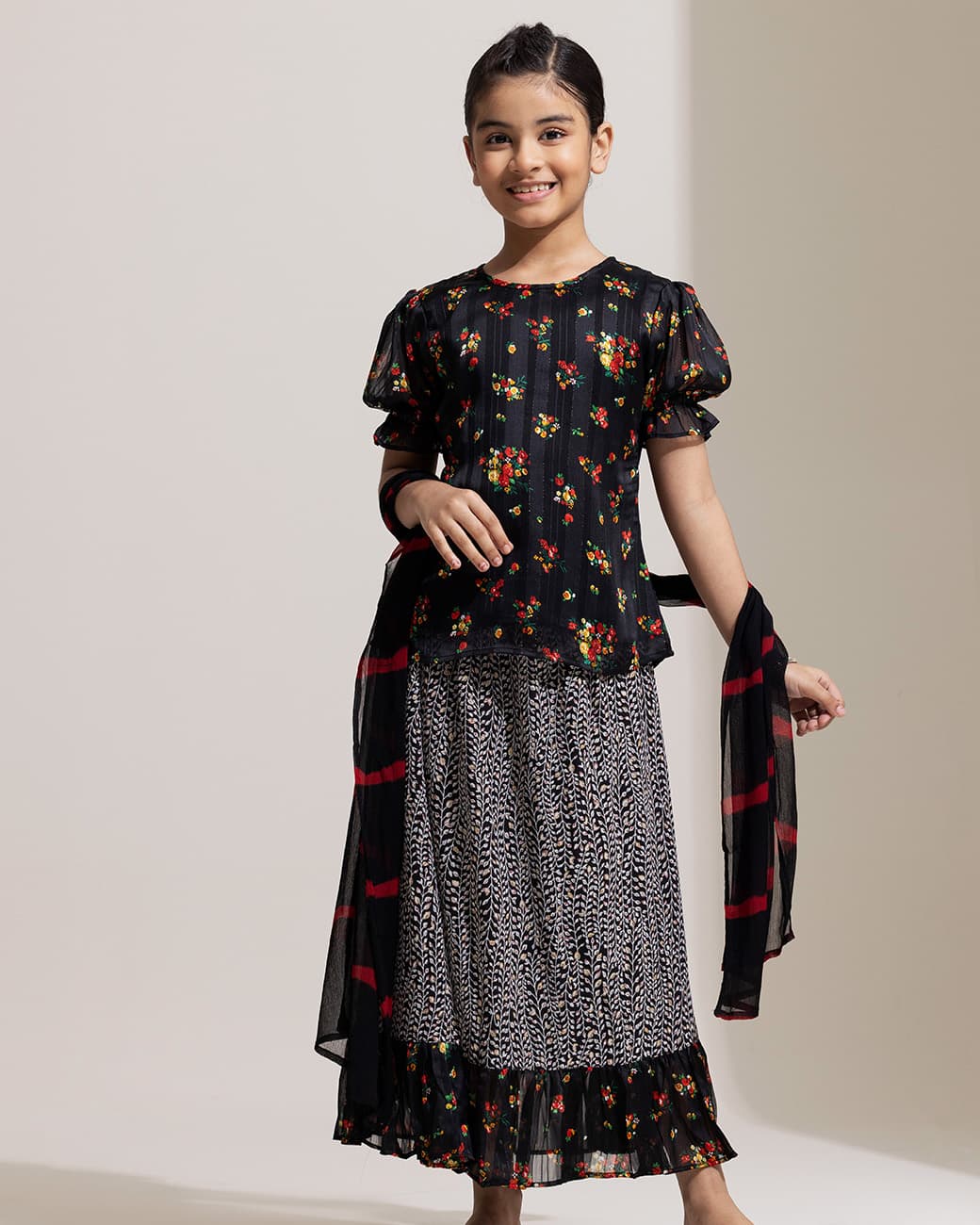 GIRLS GHAGRA CHOLI (red.)